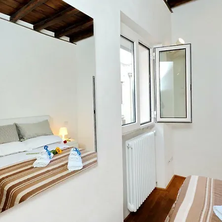 Pantheon - Argentina Luxury Apartament Rzym